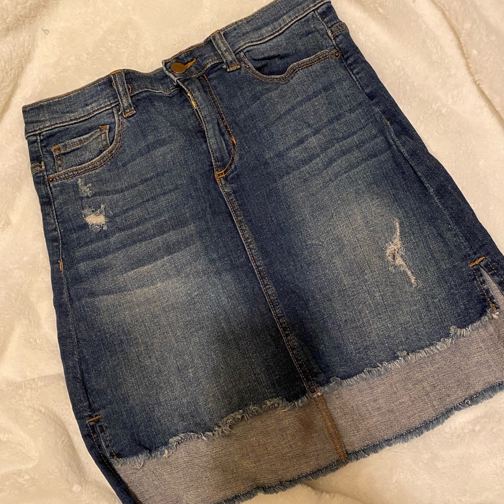 Frayed hem denim SKIRT
